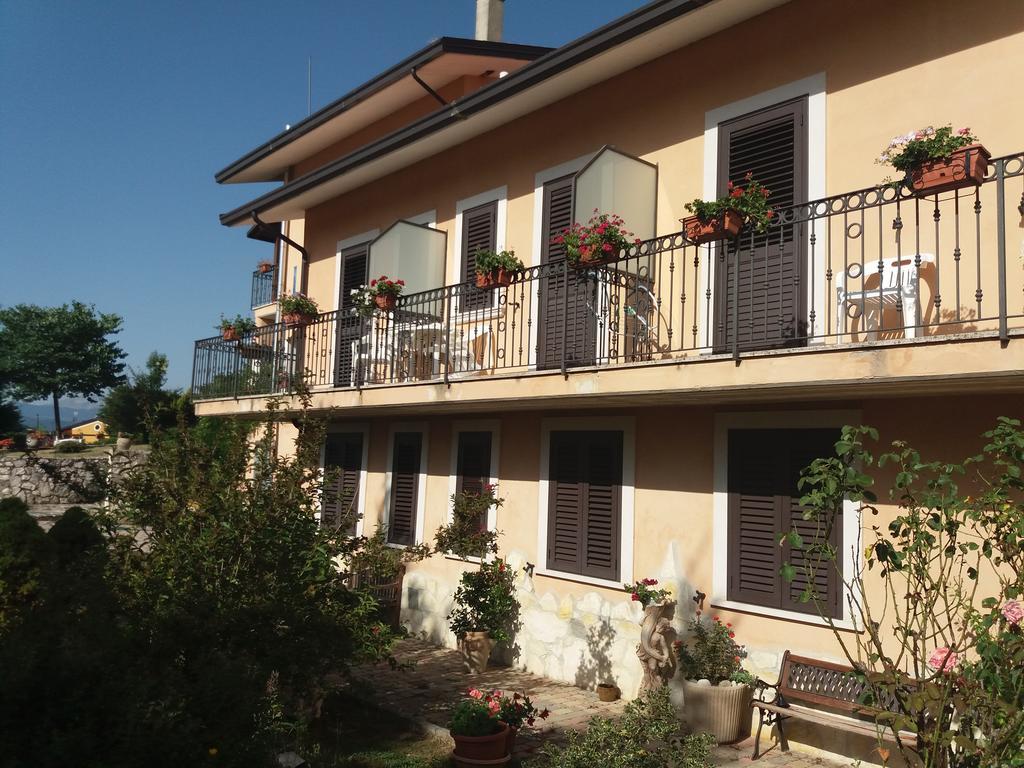 Hotel La Loggia Castel Di Sangro Exterior photo